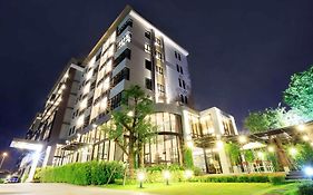 โรงแรมกรีนพอยท์ เรสซิเดนซ์